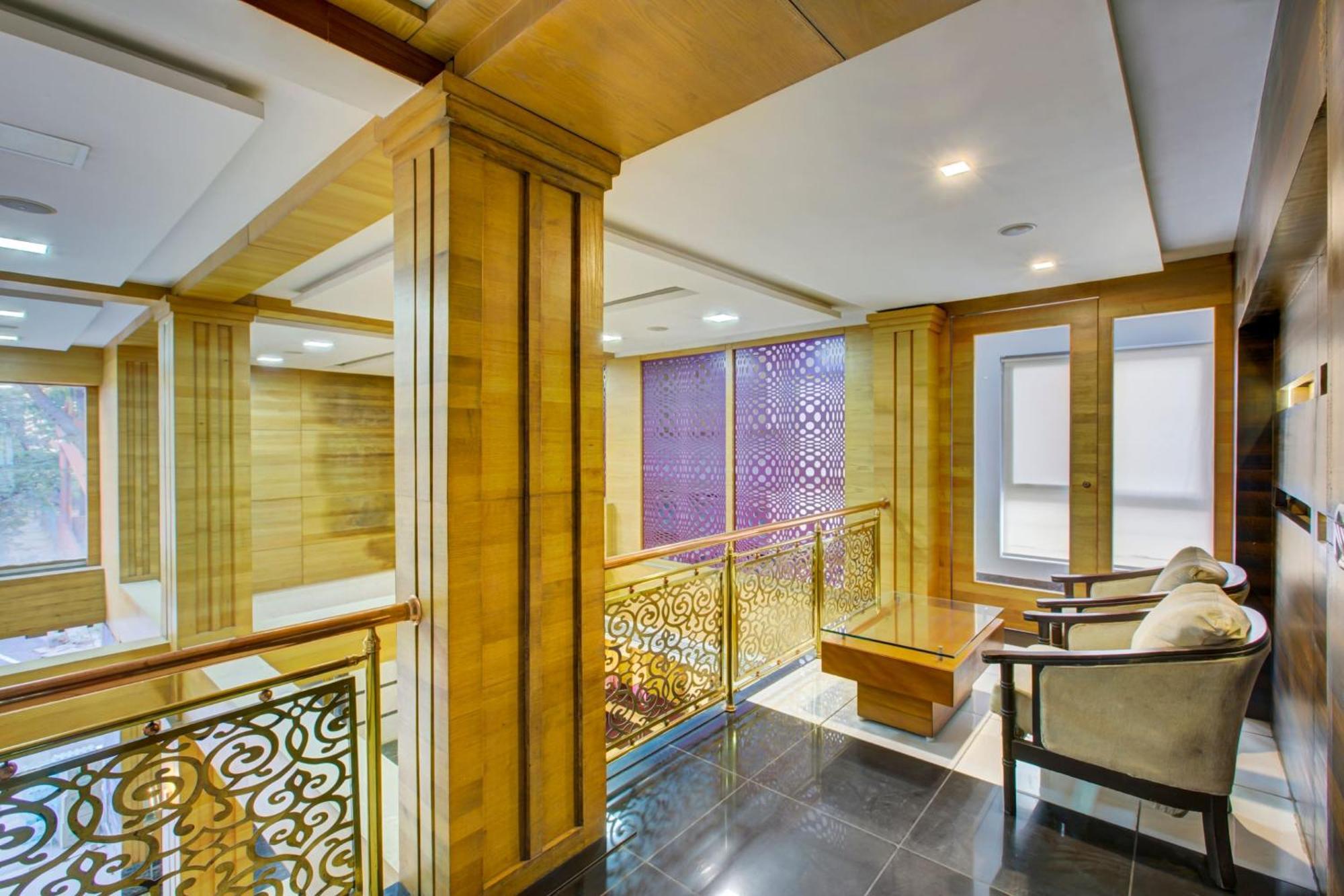 Super Townhouse Oak Jvh Hotel بنغالور المظهر الخارجي الصورة