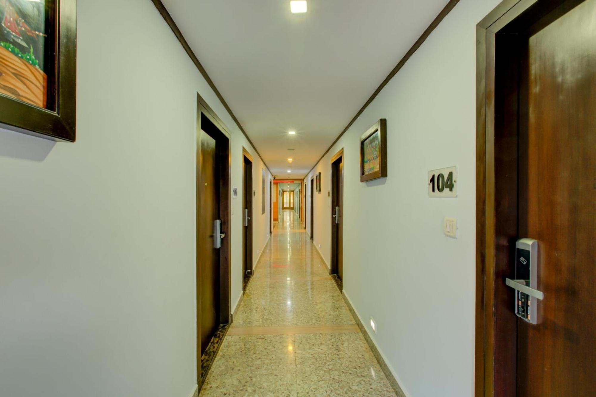Super Townhouse Oak Jvh Hotel بنغالور المظهر الخارجي الصورة